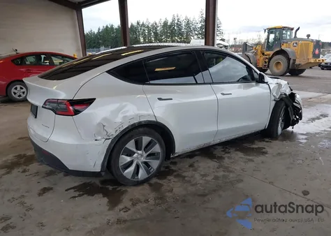 2021 Tesla Model Y Long Range Dual Motor All-Wheel Drive z USA, uszkodzony, nr VIN 5YJYGDEE9MF067875